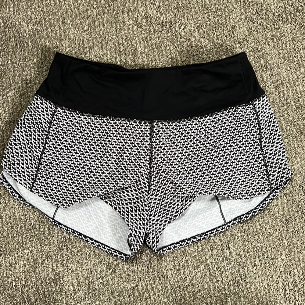 Speed shorts lululemon